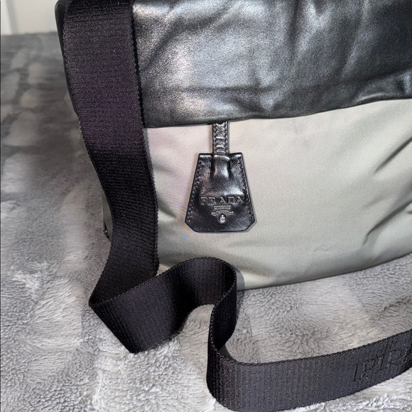 Prada Men's Black and Gray Duffel Bag - Picture 3 of 15